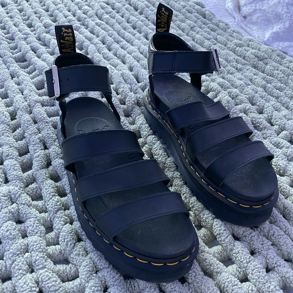 Dr. Martens Blaire Platform Sandal Size 9